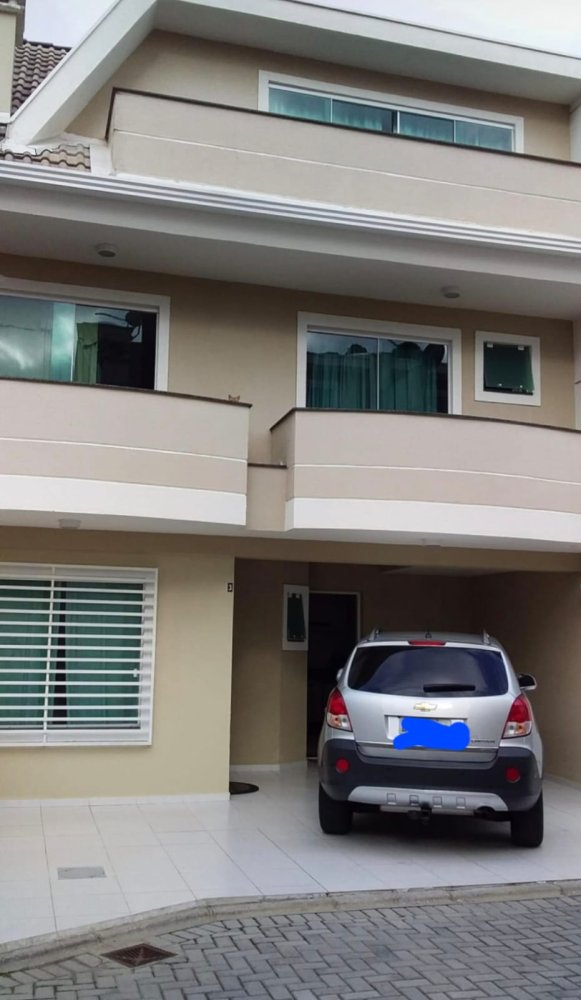 Sobrado em Condomnio - Venda - Santo Incio - Curitiba - PR